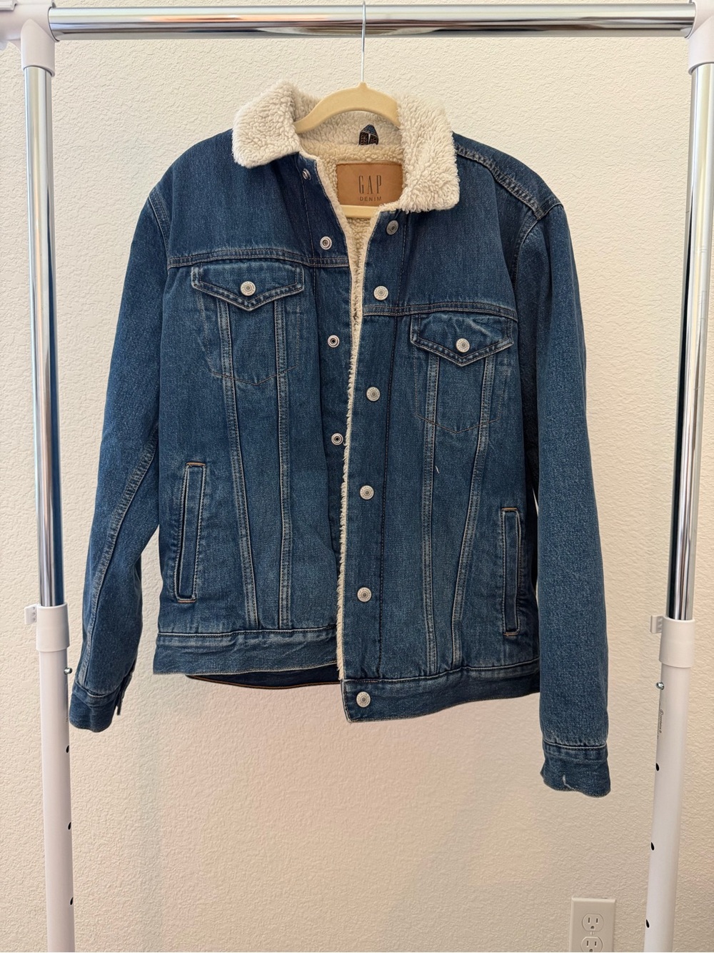 GAP Blue Denim Sherpa-Lined Jacket with Cream Collar